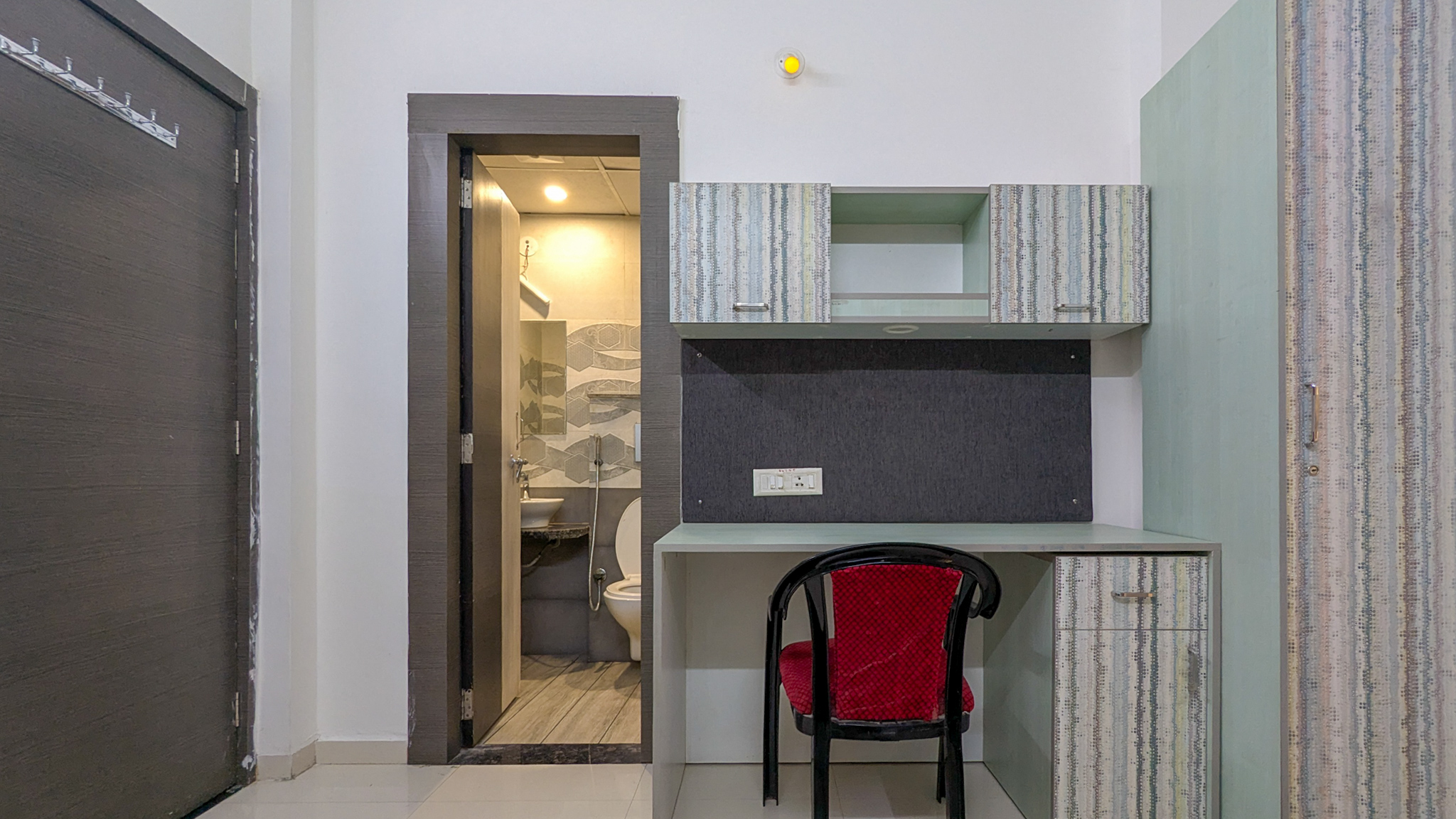 Single Room - Side Balcony